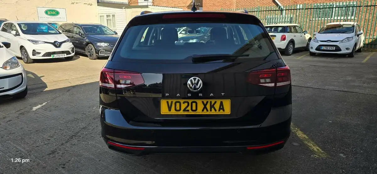 2020-volkswagen-passat-20tdi-se-nav-150ps-estate-5d-big-5