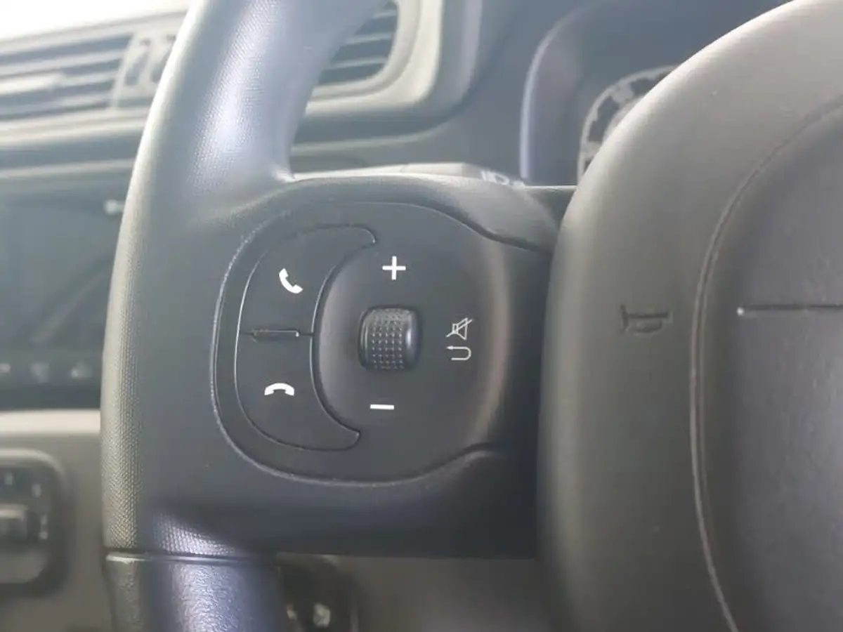 2019-fiat-panda-12-lounge-ss-big-13