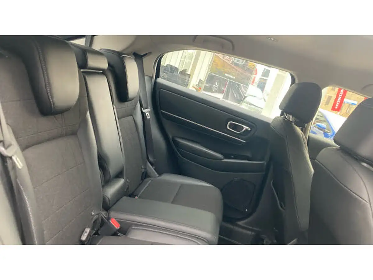 2024-honda-hr-v-15-i-mmd-advance-big-24