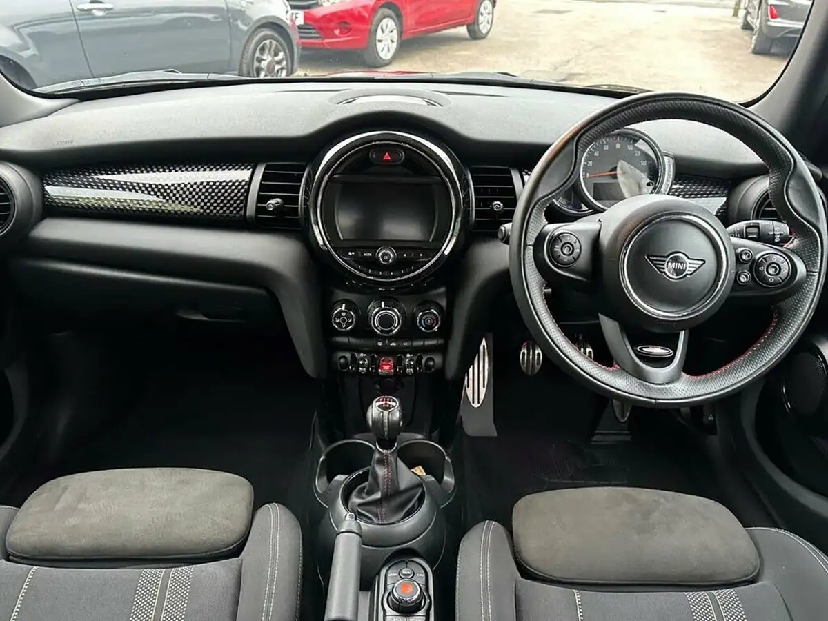 2019-mini-cooper-20-cooper-s-sport-189bhp-hatchback-5d-big-2