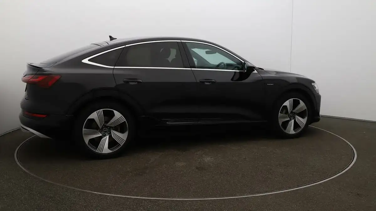 2023-audi-e-tron-55e-s-line-sportback-big-45