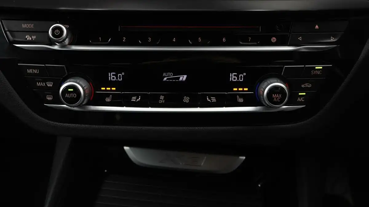 2019-bmw-x3-big-11