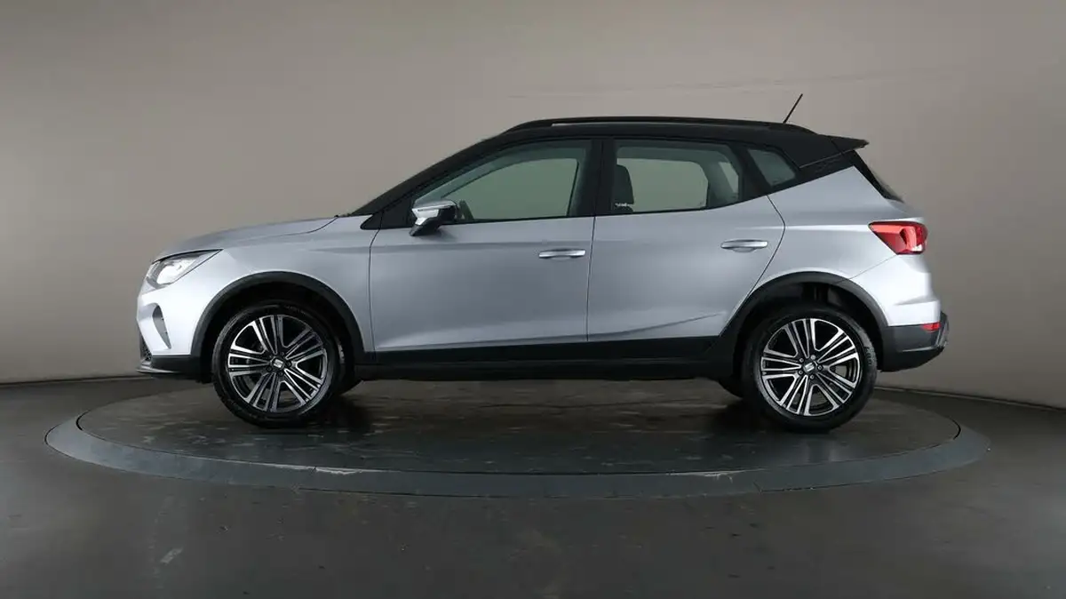 2023-seat-arona-10-tsi-evo-se-technology-big-35