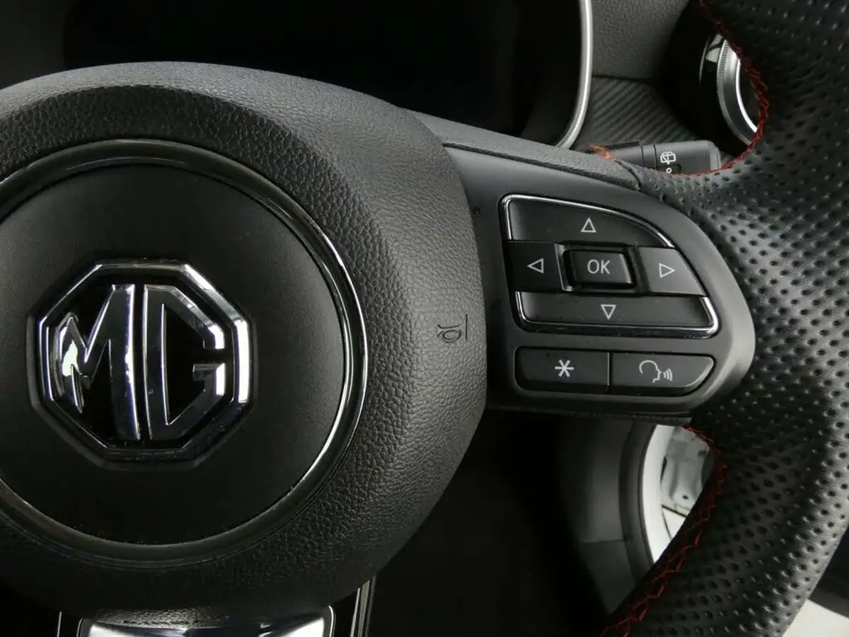2024-mg-zs-suv-10t-gdi-exclusive-auto-big-18