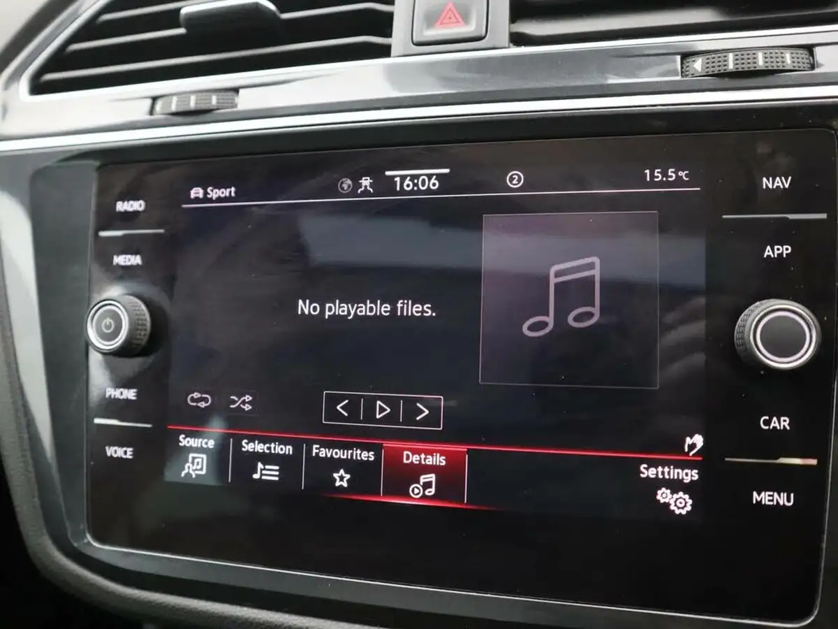 2021-volkswagen-tiguan-15-tsi-elegance-big-13