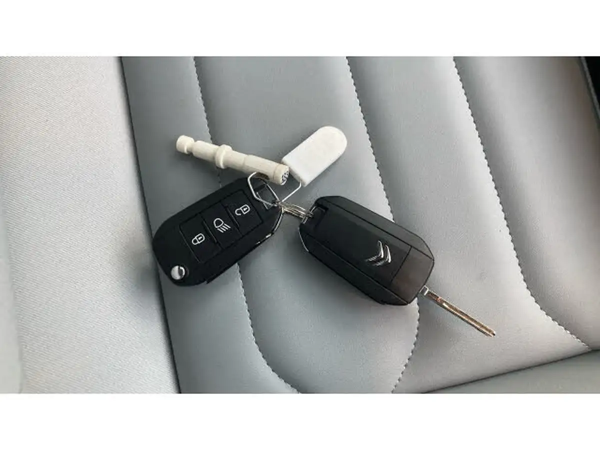 2023-citroen-c3-12-puretech-elle-83ps-ss-big-19