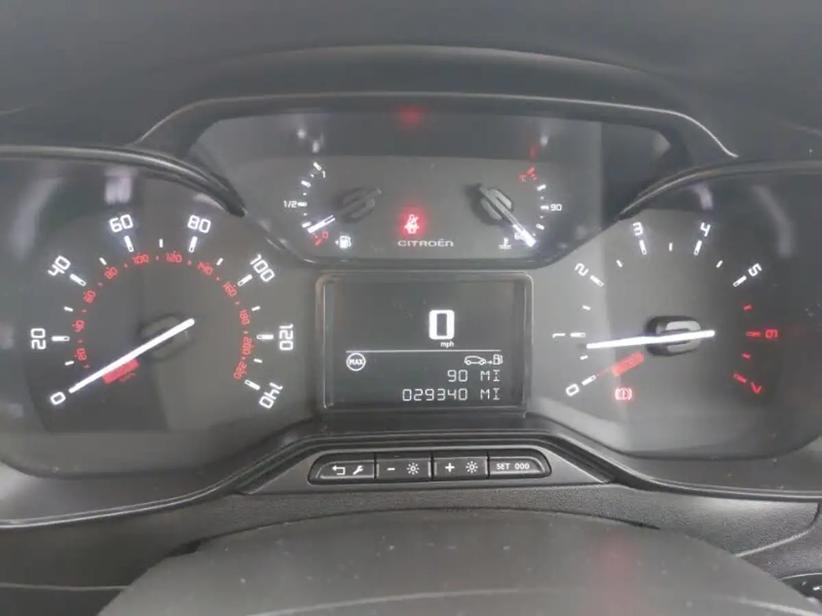 2020-citroen-c3-12-puretech-flair-83ps-big-10