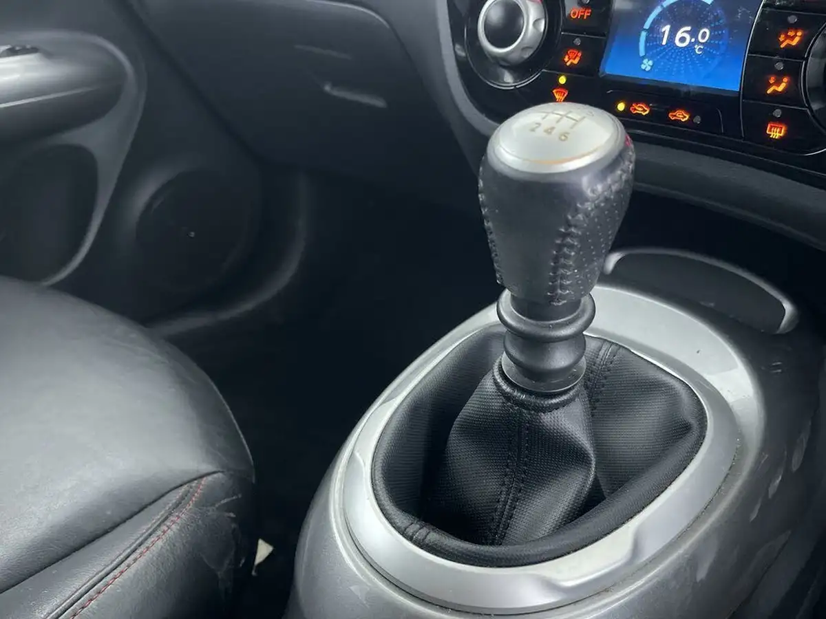 2013-nissan-juke-15td-tekna-big-42
