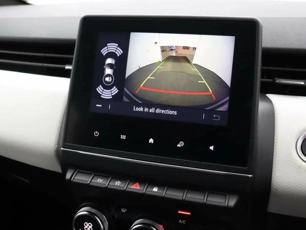 2022-renault-clio-16-techno-big-20