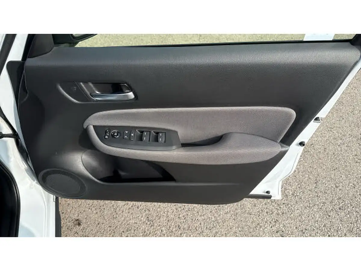 2021-honda-jazz-15-i-mmd-crosstar-ex-109ps-two-tone-big-23