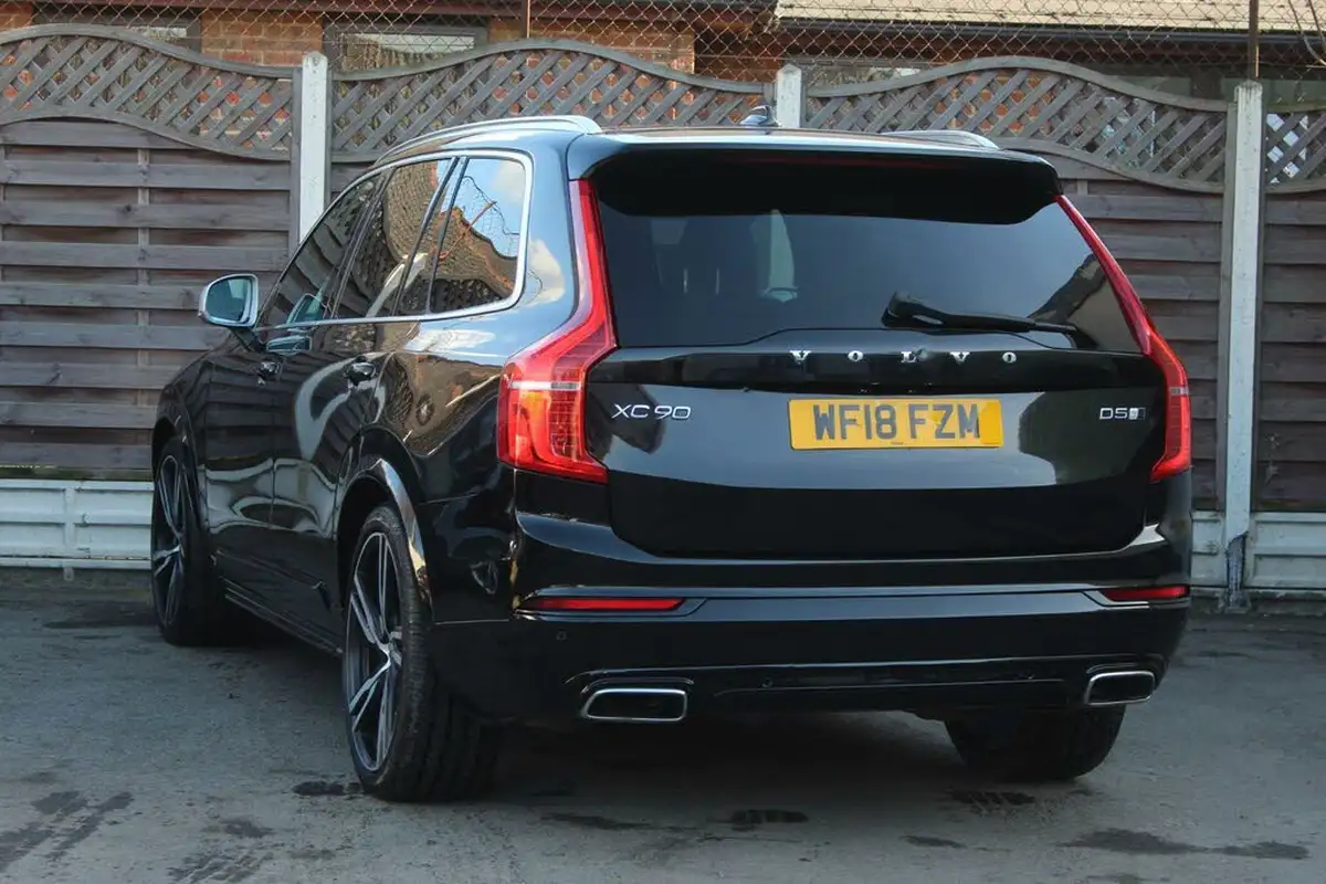 2018-volvo-xc90-20td-d5-r-design-pro-awd-big-11