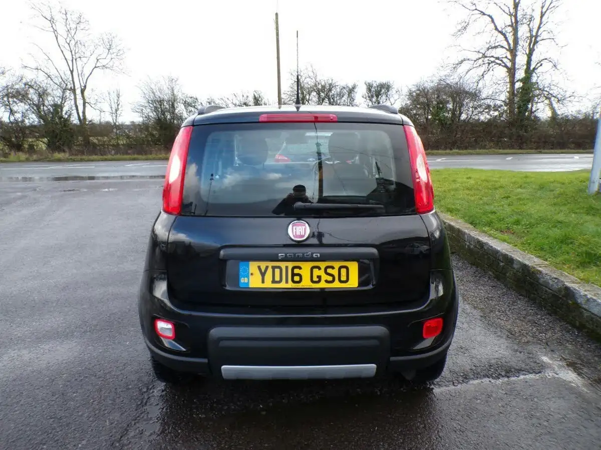 2015-fiat-panda-09-4x4-big-2