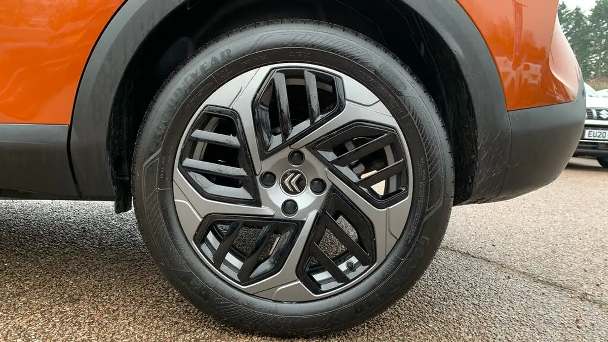 2022-citroen-c4-12-puretech-sense-big-13