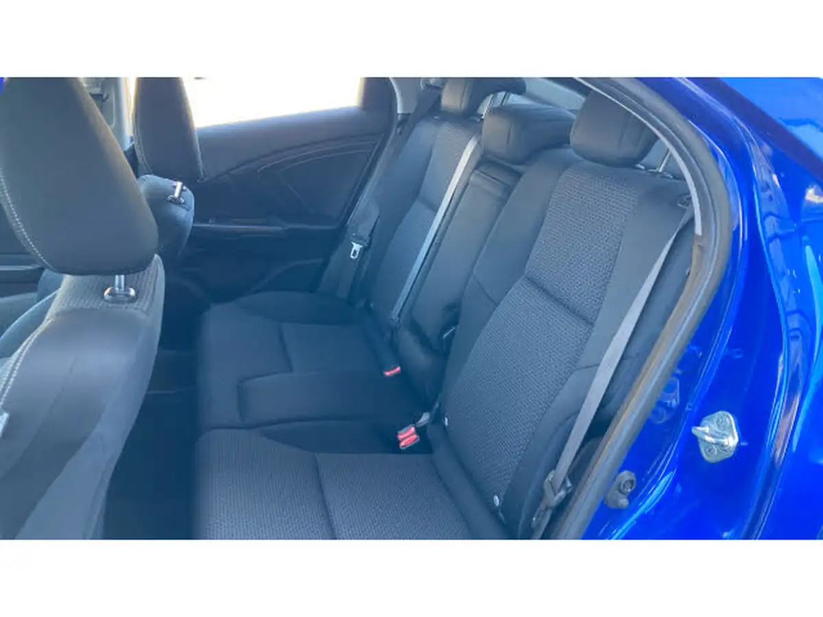 2017-honda-civic-18-i-vtec-se-plus-navi-hatchback-auto-big-15