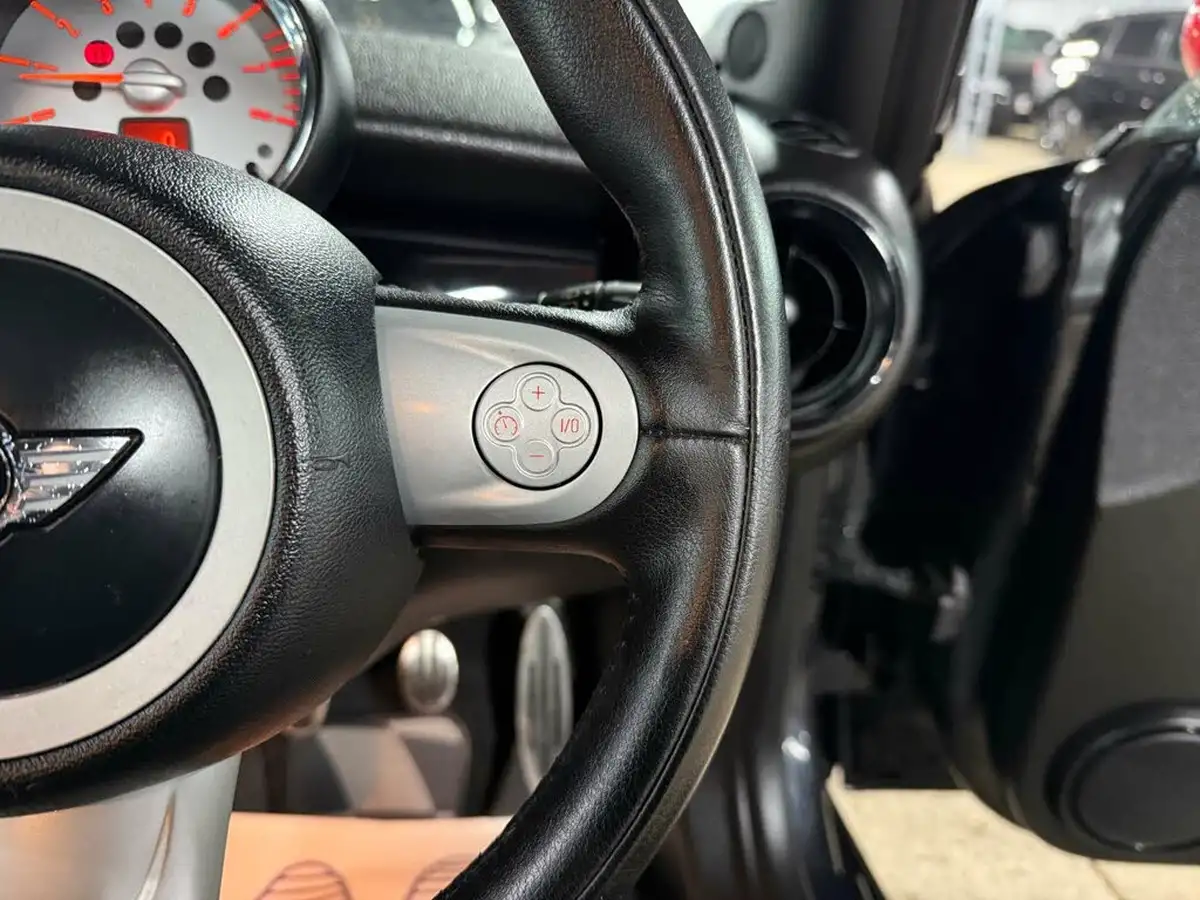 2008-mini-cooper-16-cooper-jcw-211bhp-hatchback-3d-big-23