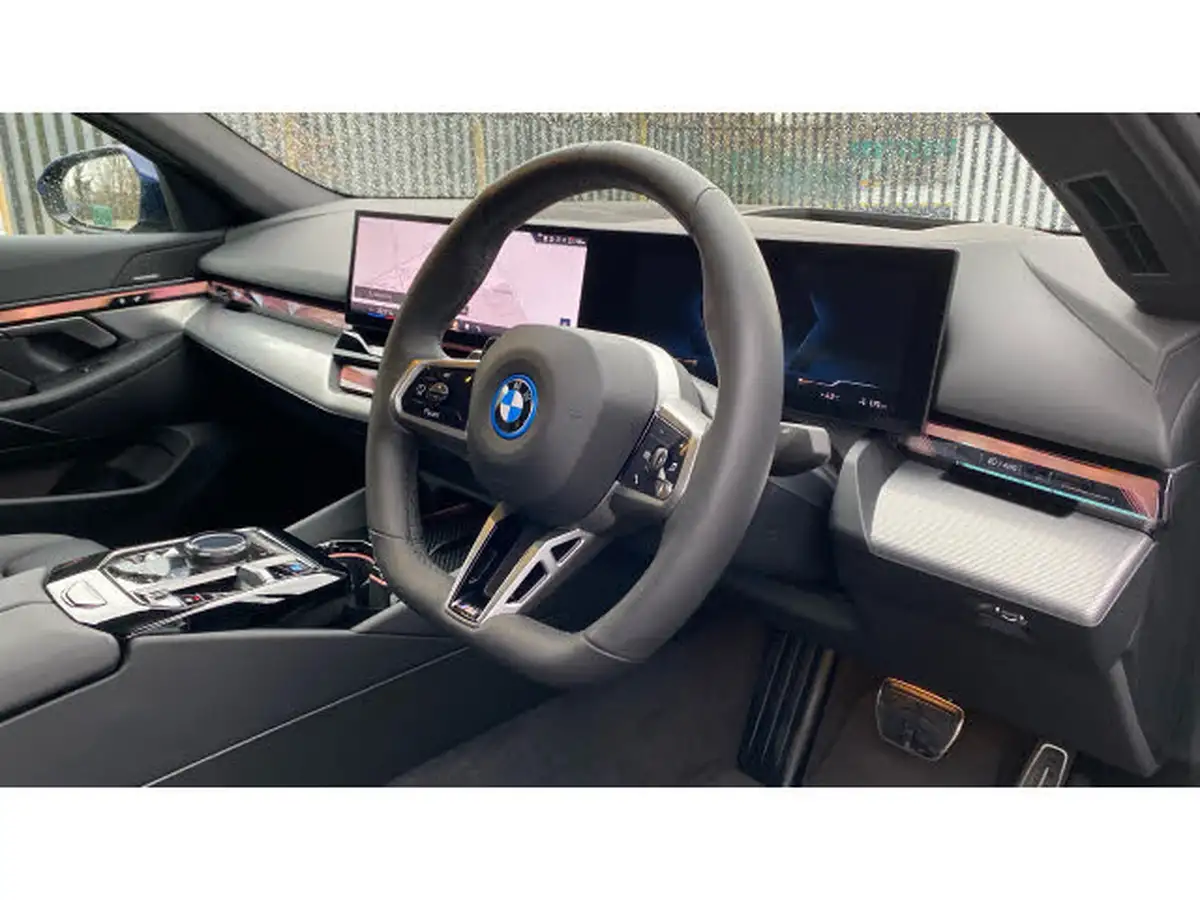 2024-bmw-5-series-e-i5-edrive40-m-sport-saloon-4d-big-5