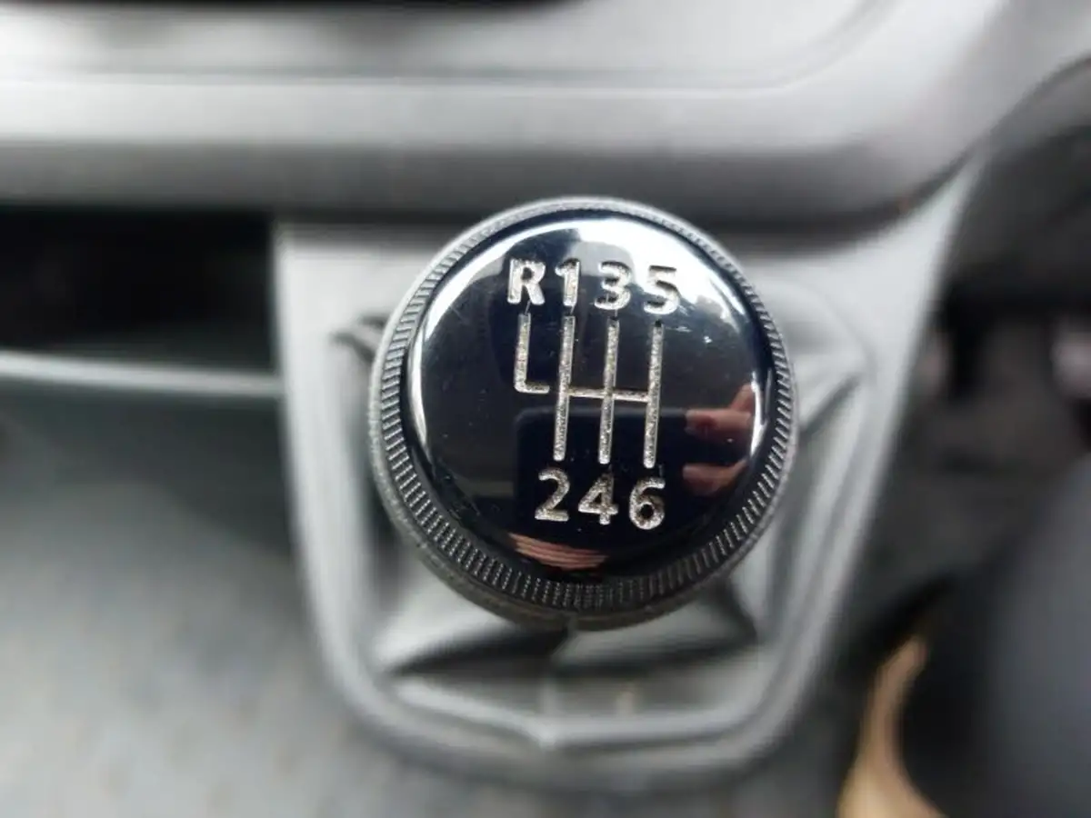 2022-renault-trafic-20dci-ll30-130-business-panel-big-16