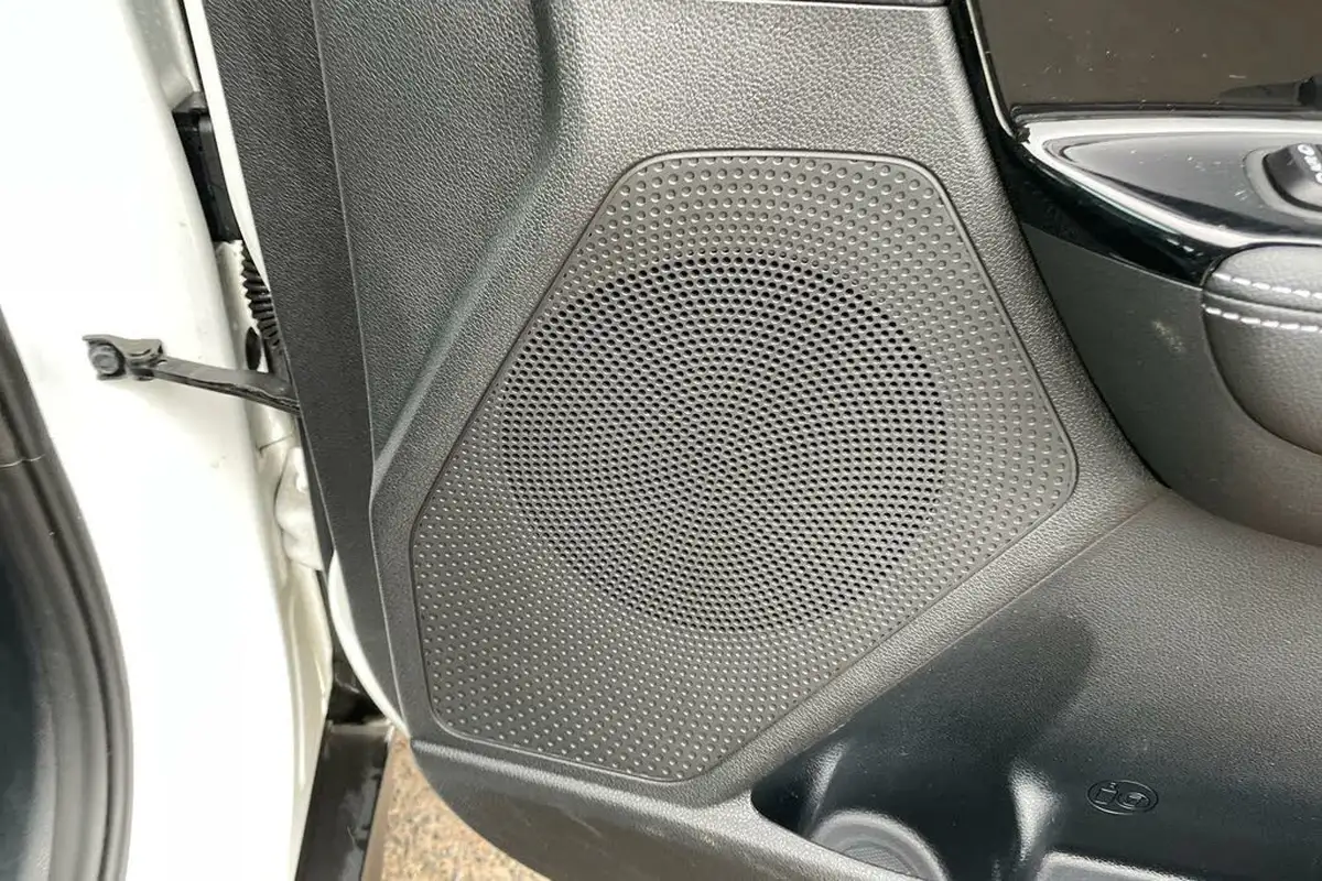 2020-kia-e-niro-ev-3-big-18