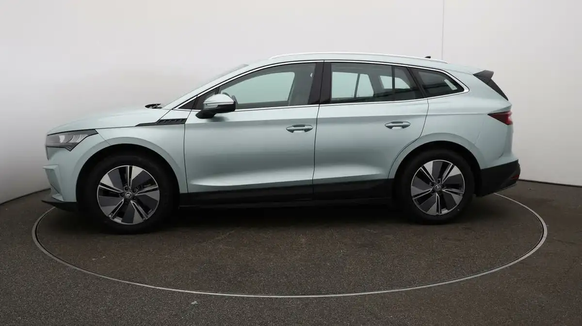 2021-skoda-enyaq-e-80-loft-82-kwh-big-4