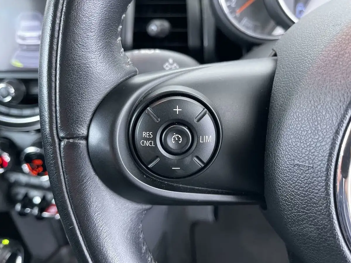 2016-mini-cooper-15td-cooper-d-ss-hatchback-3d-auto-big-47