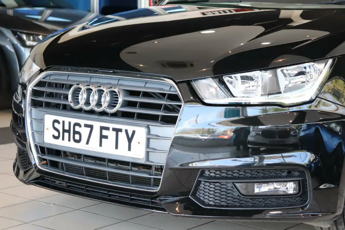 2017-audi-a1-14-tfsi-sport-hatchback-3d-s-tronic-big-63