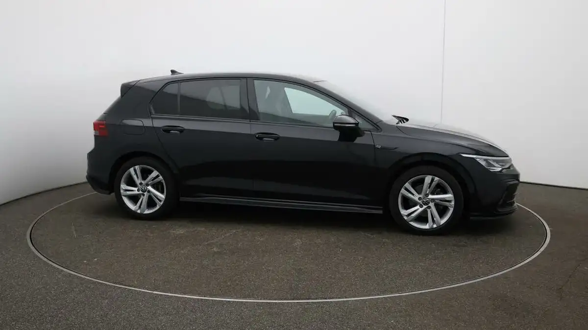 2021-volkswagen-golf-15-etsi-r-line-150ps-hatchback-big-48