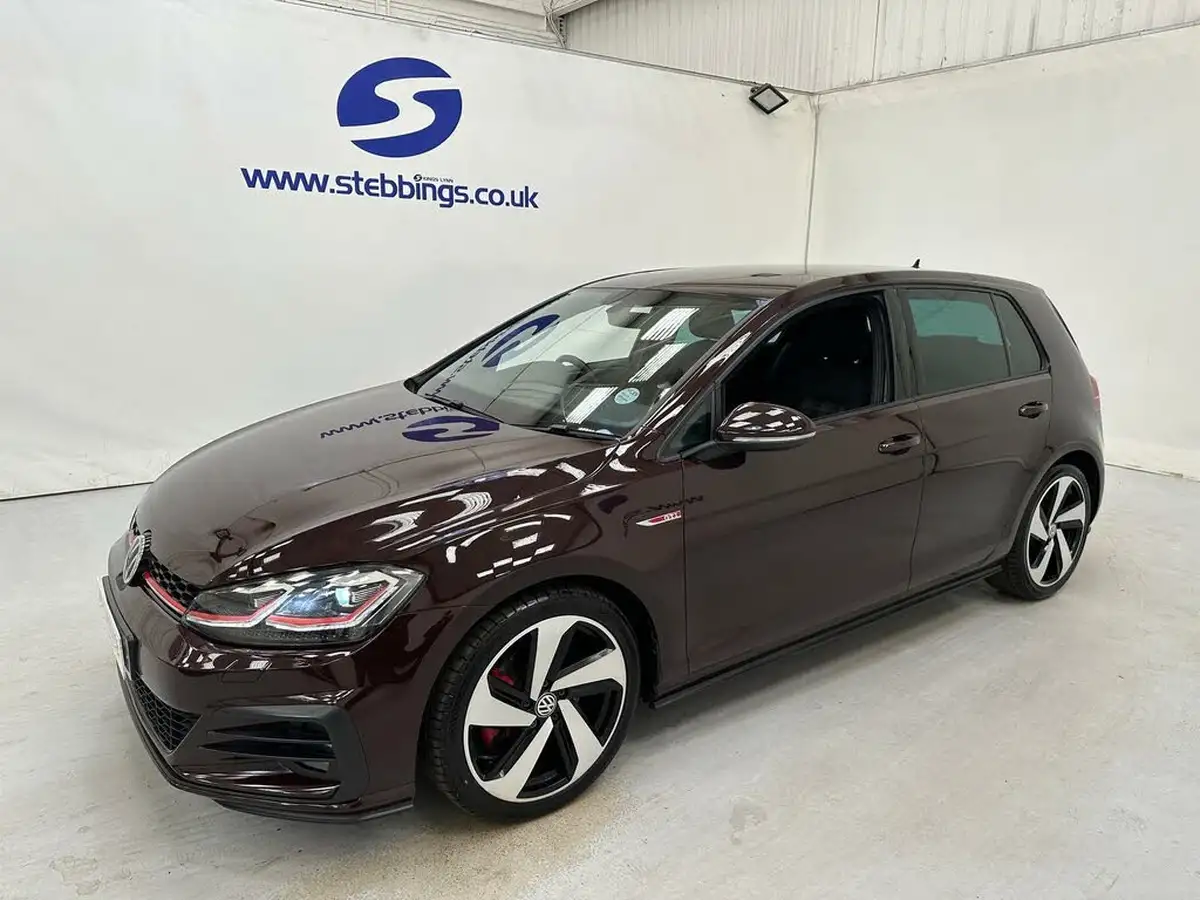 2017-volkswagen-golf-20-tsi-gti-230ps-ss-5d-big-2