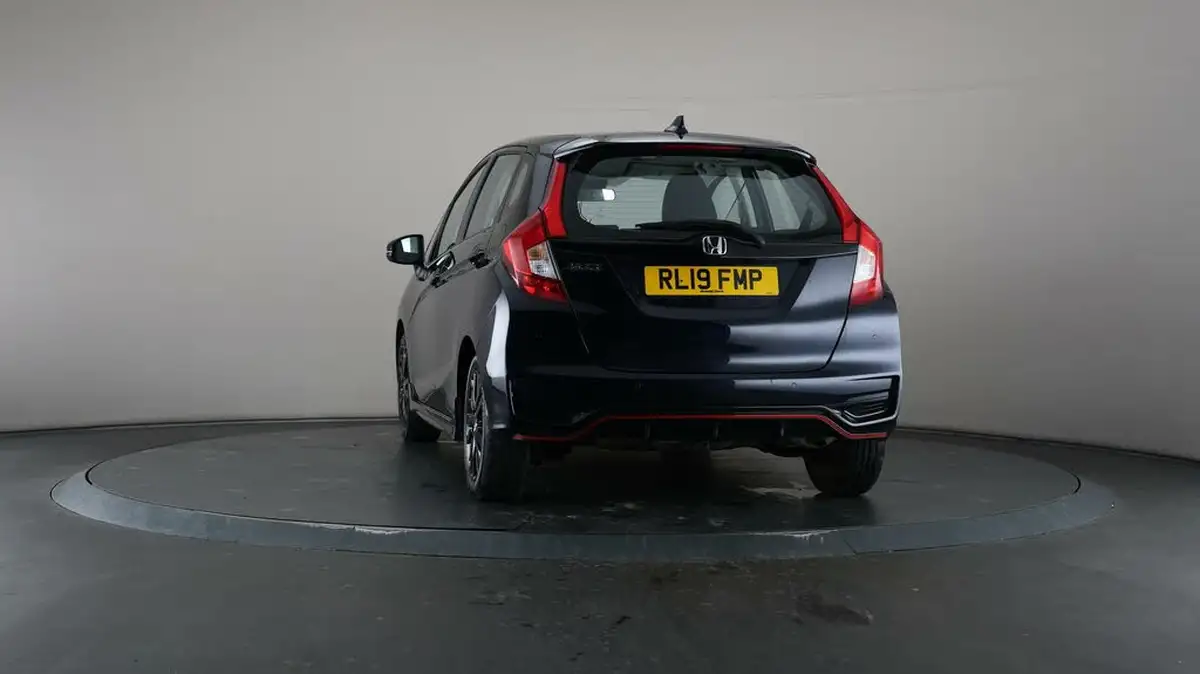 2019-honda-jazz-15-i-vtec-sport-cvt-big-35