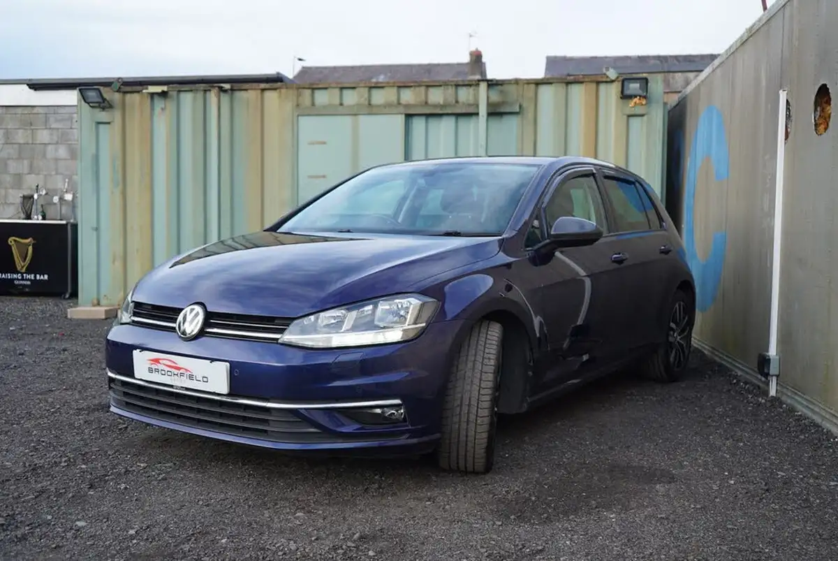2017-volkswagen-golf-16tdi-gt-ss-hatchback-5d-big-6