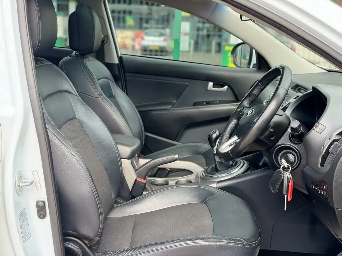 2015-kia-sportage-16-gdi-2-big-32