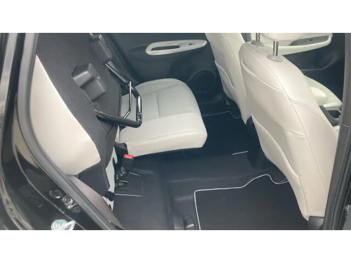 2020-honda-jazz-15-i-mmd-ex-big-35