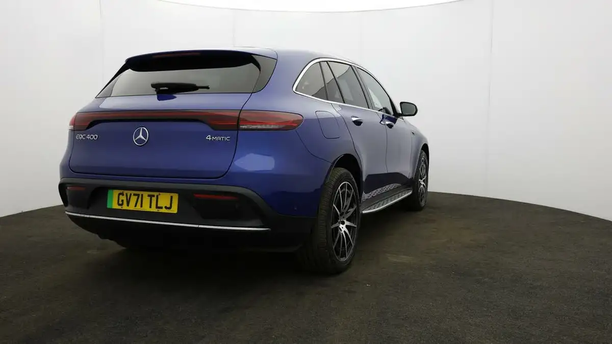 2022-mercedes-benz-eqc-e-eqc-400-amg-line-big-5