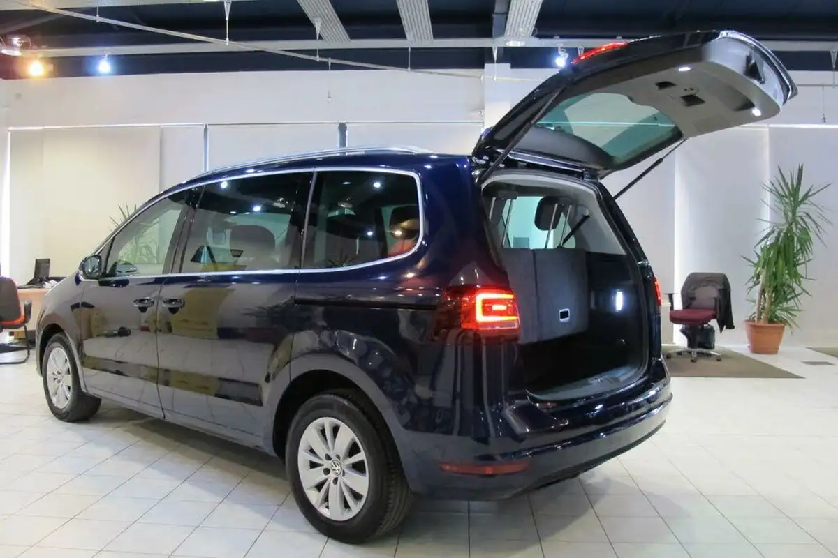 2019-volkswagen-sharan-14-tsi-se-nav-1395cc-big-5
