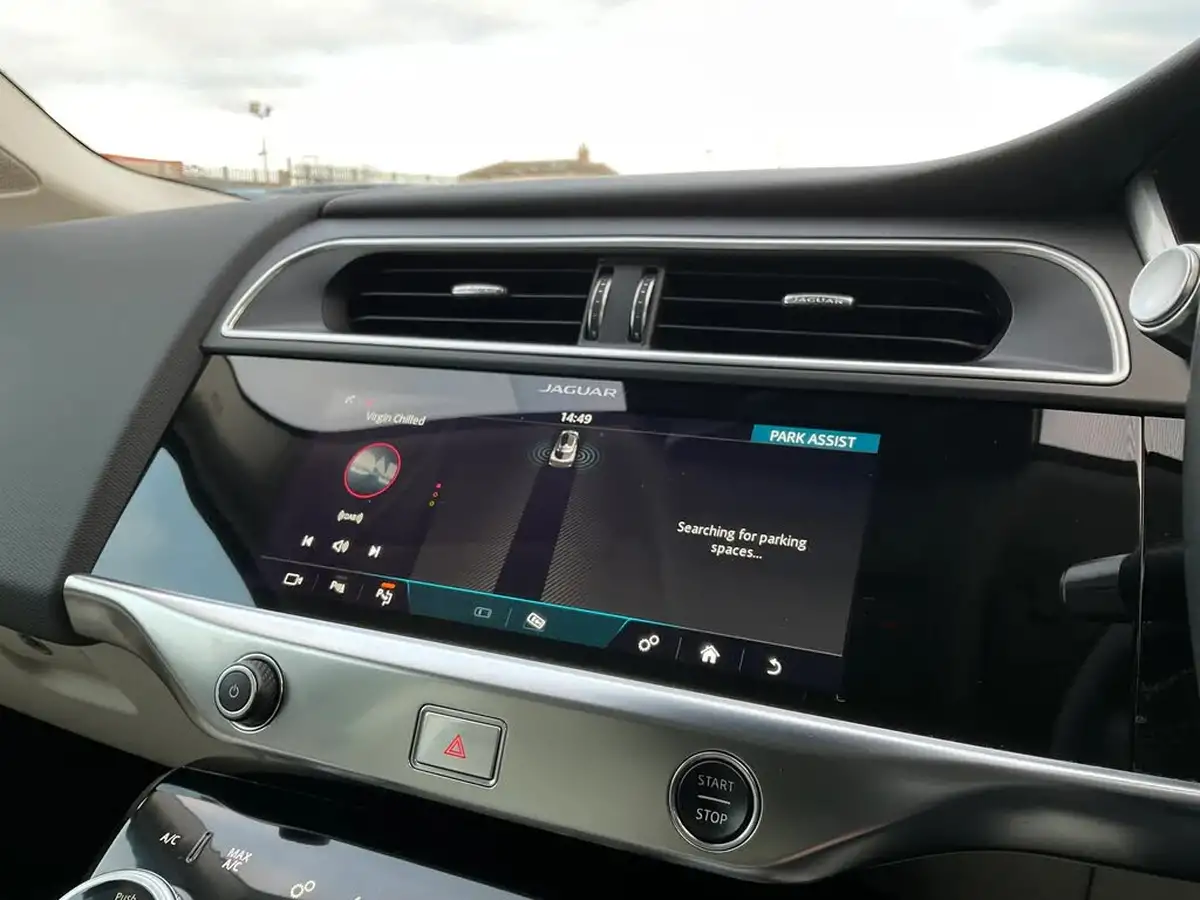 2019-jaguar-i-pace-ev400-se-big-37