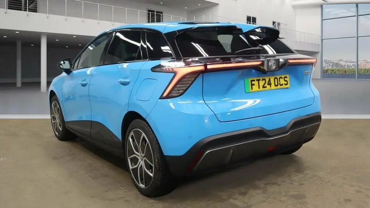 2024-mg-mg4-e-trophy-ev-203ps-long-big-2