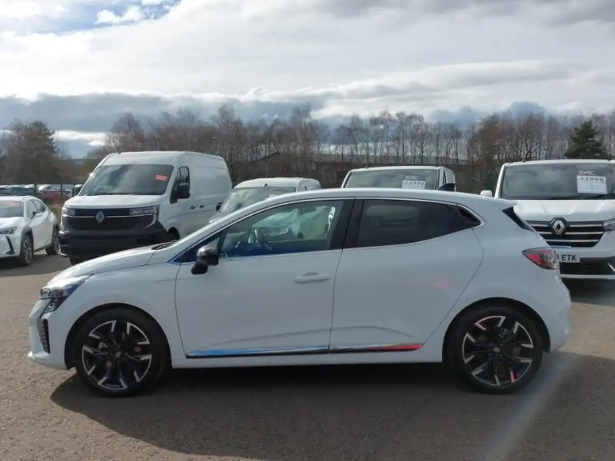 2024-renault-clio-16-techno-big-3