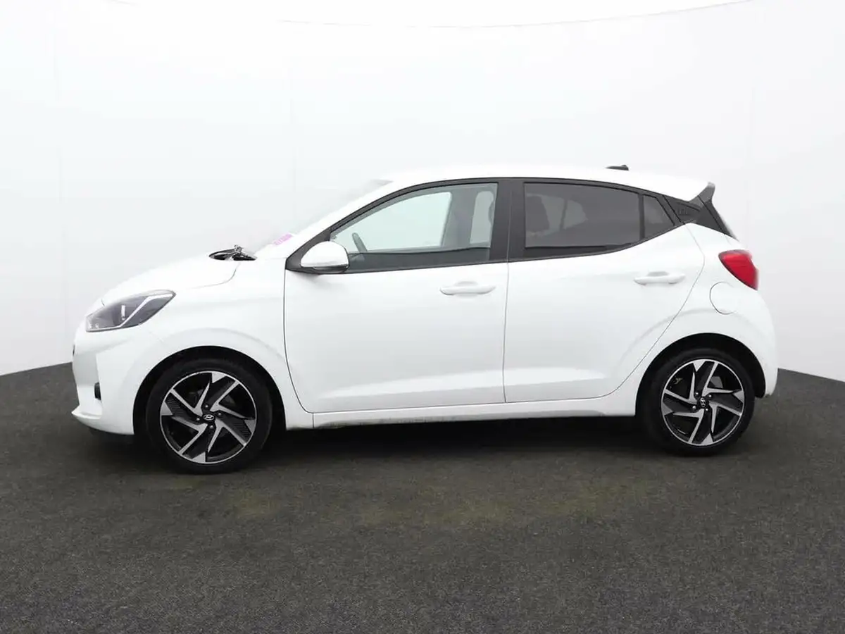 2021-hyundai-i10-10-premium-big-3