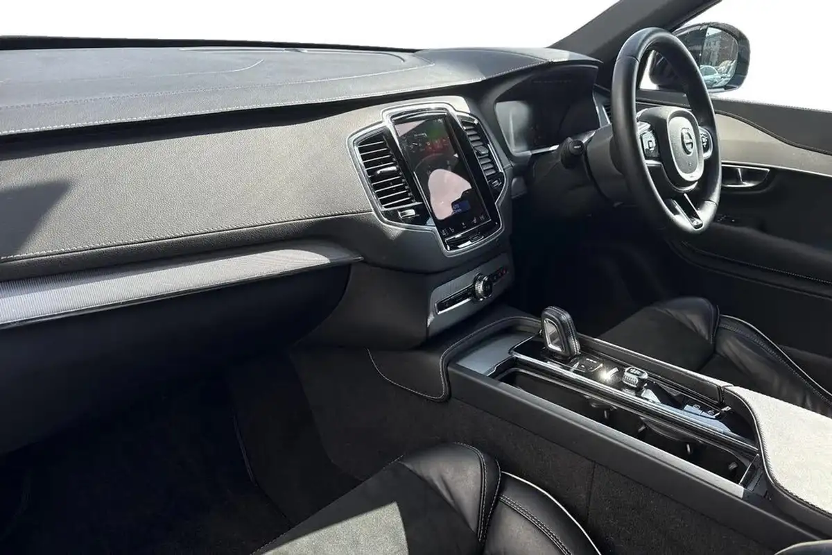 2022-volvo-xc90-20td-b5-r-design-big-7