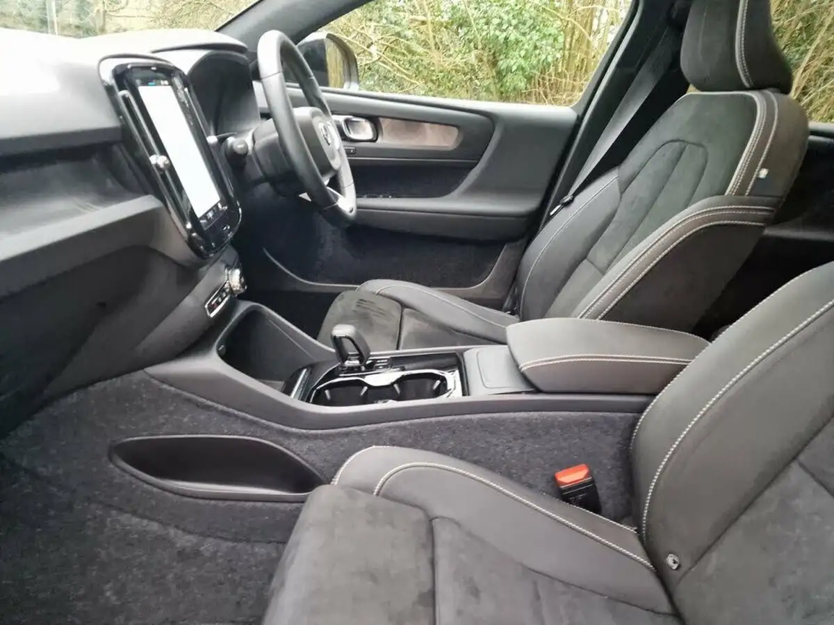 2023-volvo-c40-e-recharge-ultimate-228bhp-big-35