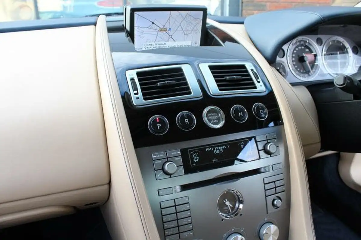 2008-aston-martin-db9-59-volante-touchtronic-ii-big-29