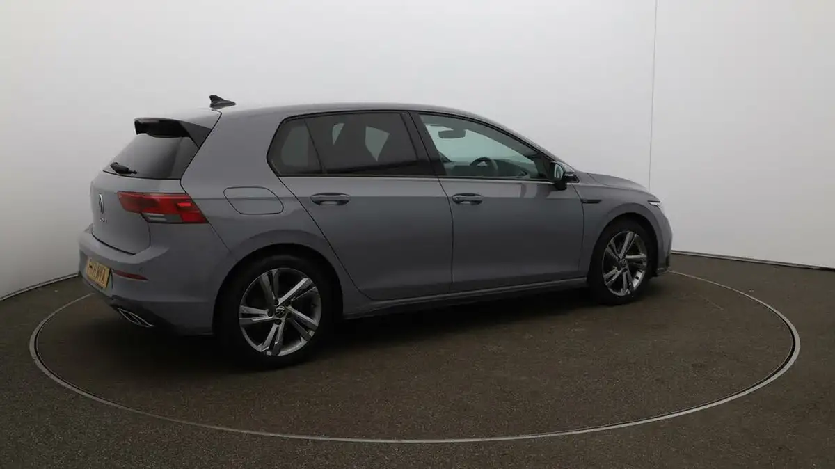 2022-volkswagen-golf-15-tsi-r-line-150ps-hatchback-big-45