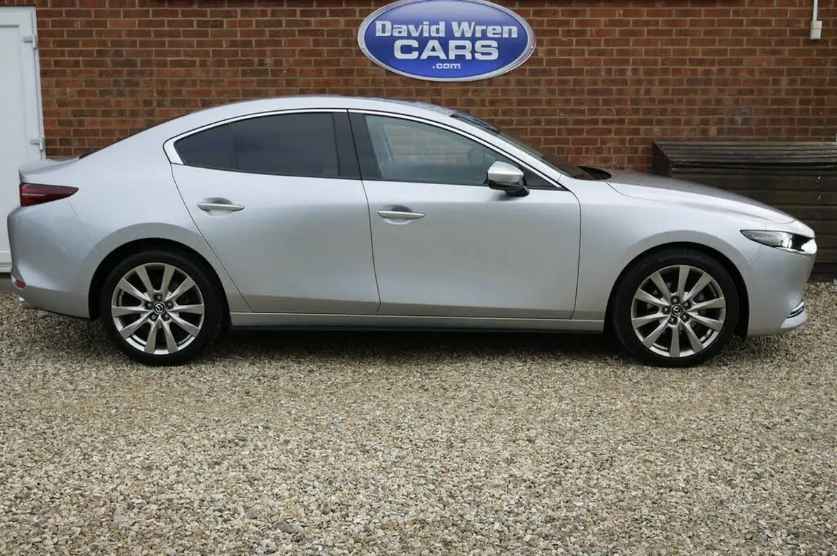 2021-mazda-mazda3-20-sport-lux-186ps-saloon-4d-big-9