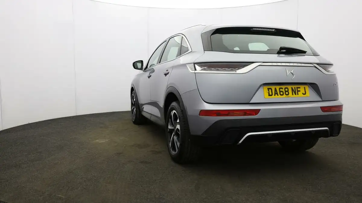 2019-ds-ds-7-crossback-15-bluehdi-elegance-big-30