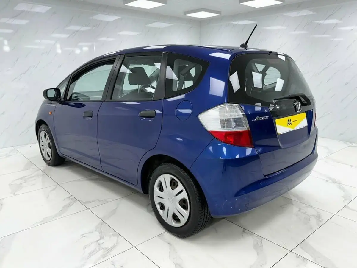 2009-honda-jazz-12-s-1198cc-big-6