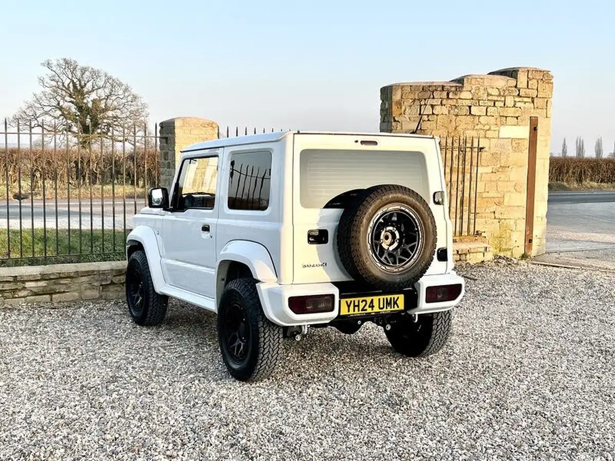 2024-suzuki-jimny-15-light-commercial-allgrip-big-4