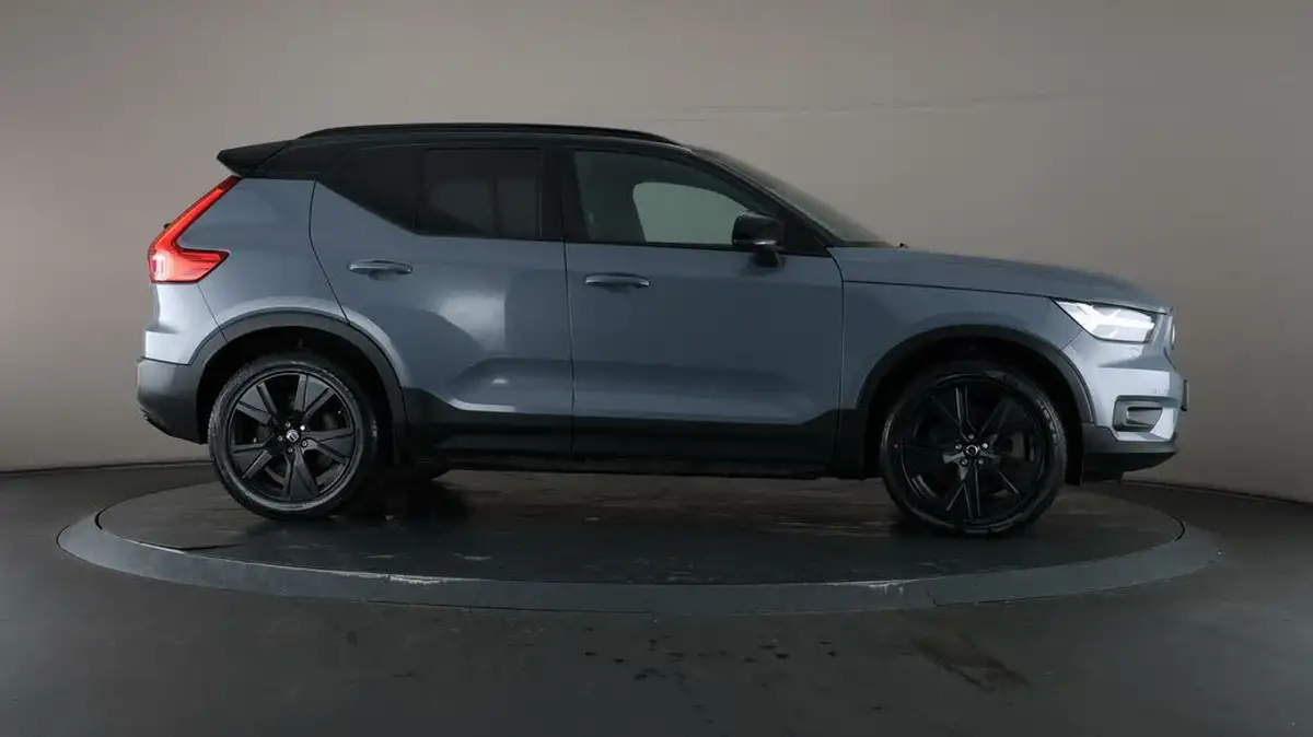2022-volvo-xc40-e-twin-recharge-plus-big-8