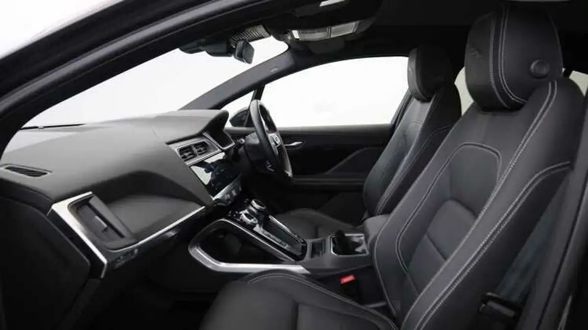 2023-jaguar-i-pace-ev400-r-dynamic-se-black-big-2