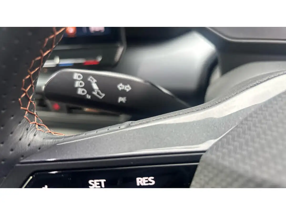 2024-cupra-born-e-v3-230ps-77kwh-e-boost-big-25