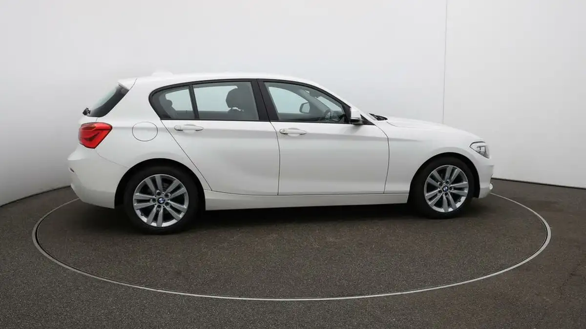 2019-bmw-1-series-15-118i-sport-138bhp-5d-big-8