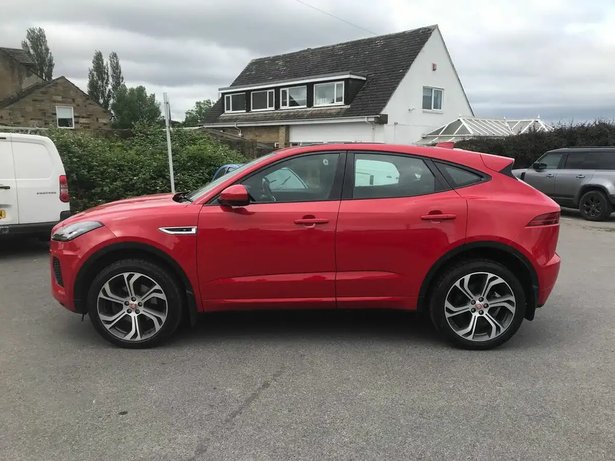 2018-jaguar-e-pace-20-i4d-first-edition-big-29